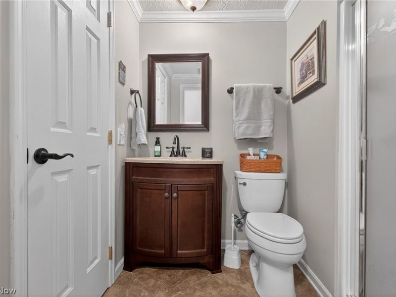 6272 Doral Drive NW, Canton, OH 44718 Photo 24