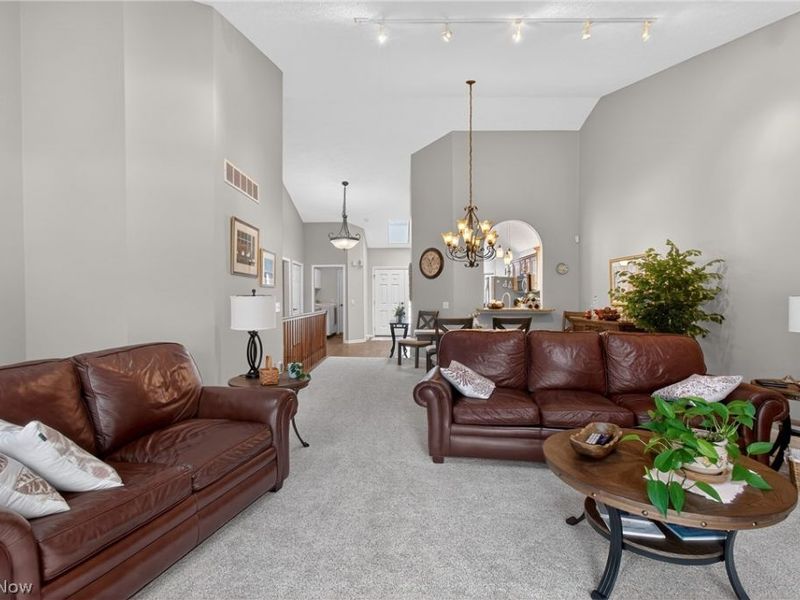 6272 Doral Drive NW, Canton, OH 44718 Photo 6