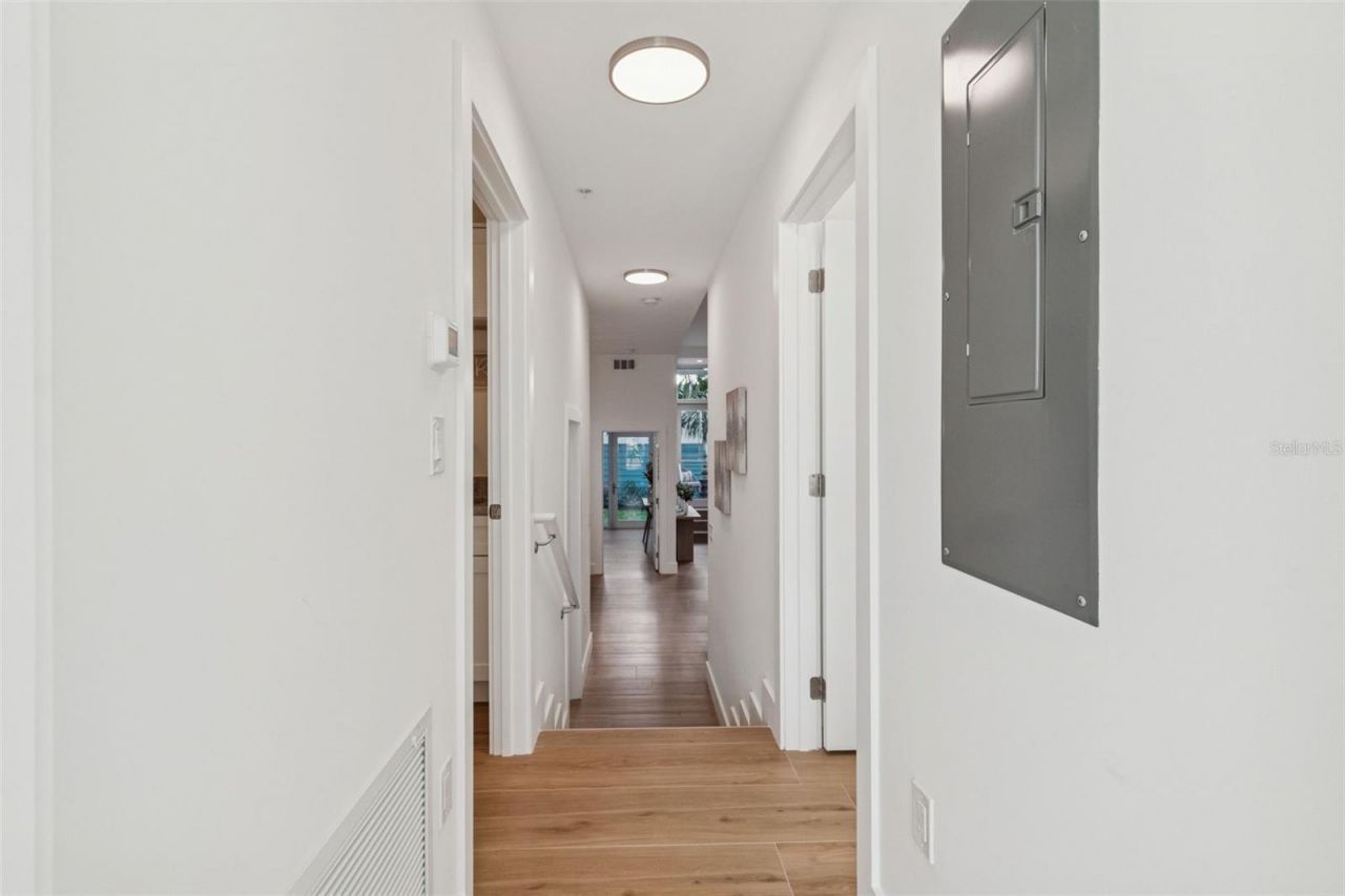 1343 4th Street, Unit 101, Sarasota, FL 34236 Photo