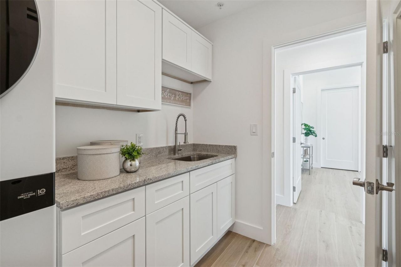 1343 4th Street, Unit 101, Sarasota, FL 34236 Photo