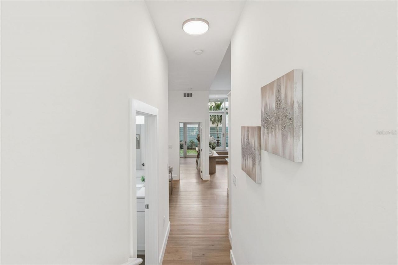 1343 4th Street, Unit 101, Sarasota, FL 34236 Photo