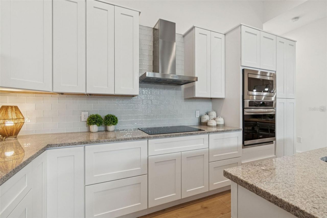 1343 4th Street, Unit 101, Sarasota, FL 34236 Photo