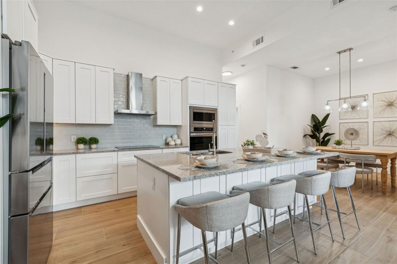 1343 4th Street, Unit 101, Sarasota, FL 34236 Photo