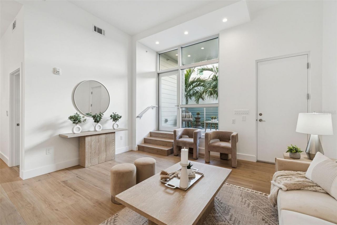 1343 4th Street, Unit 101, Sarasota, FL 34236 Photo