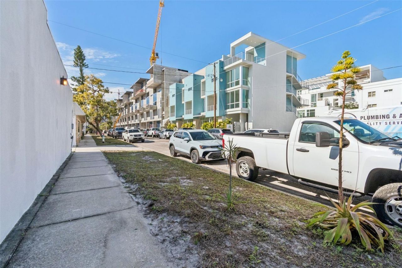 1343 4th Street, Unit 101, Sarasota, FL 34236 Photo