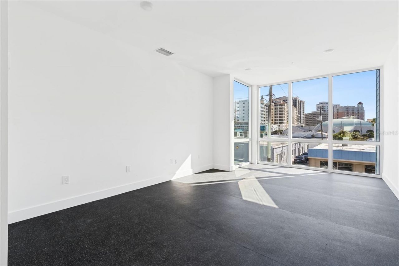 1343 4th Street, Unit 101, Sarasota, FL 34236 Photo