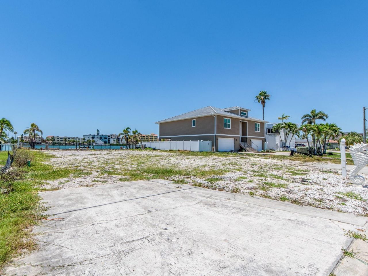 10126 Tarpon Drive, Treasure Island, FL 33706 Photo