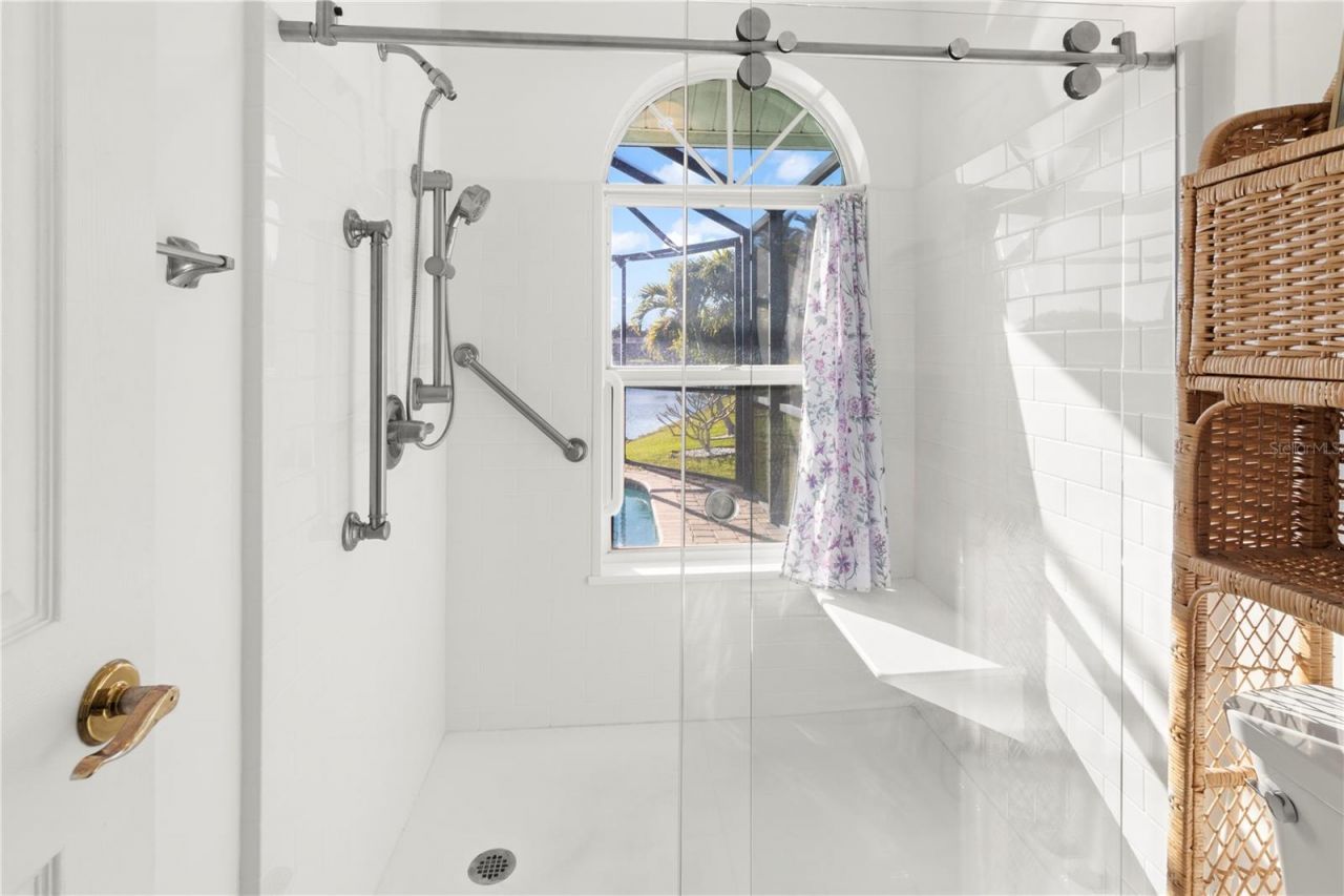 5110 86th Street Court W, Bradenton, FL 34210 Photo