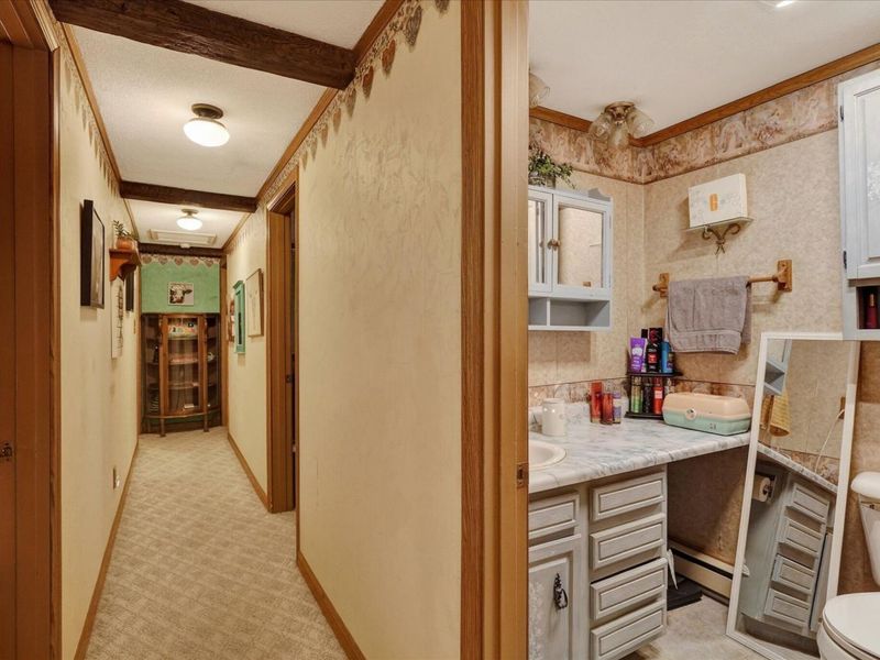 251 E 1st Street, London, OH 43140 Photo 14