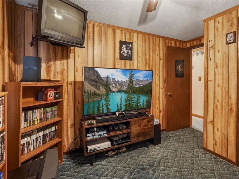 251 E 1st Street, London, OH 43140 Photo 21