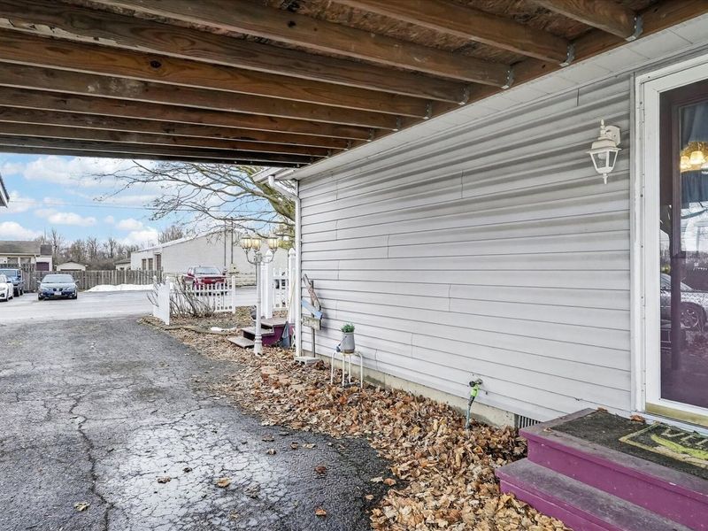 251 E 1st Street, London, OH 43140 Photo 32