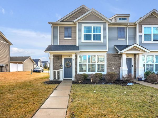 1049 E 117th Place, Crown Point, IN 46307
