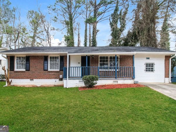 624 Robert E Lee Parkway, Jonesboro, GA 30238