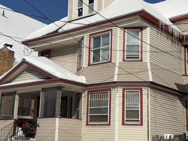 1405 State Street, Schenectady, NY 12304