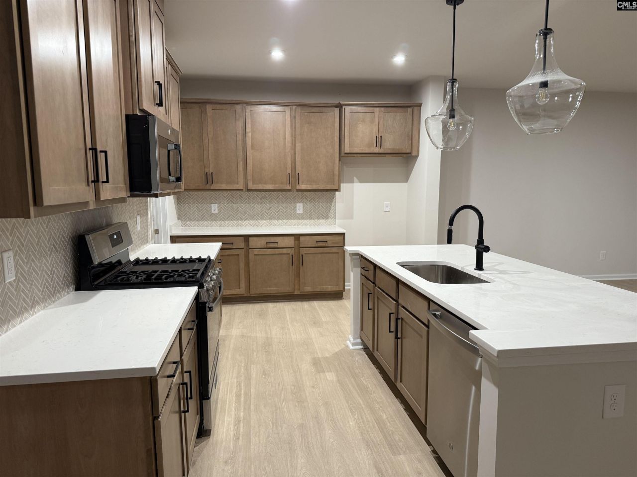 310 Ursus Drive  Photo 9