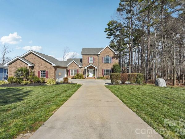 9484 Riviera Drive, Sherrills Ford, NC 28673