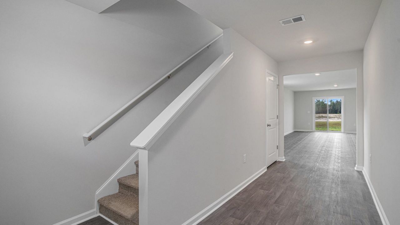 480 Acosta Circle  Photo 4