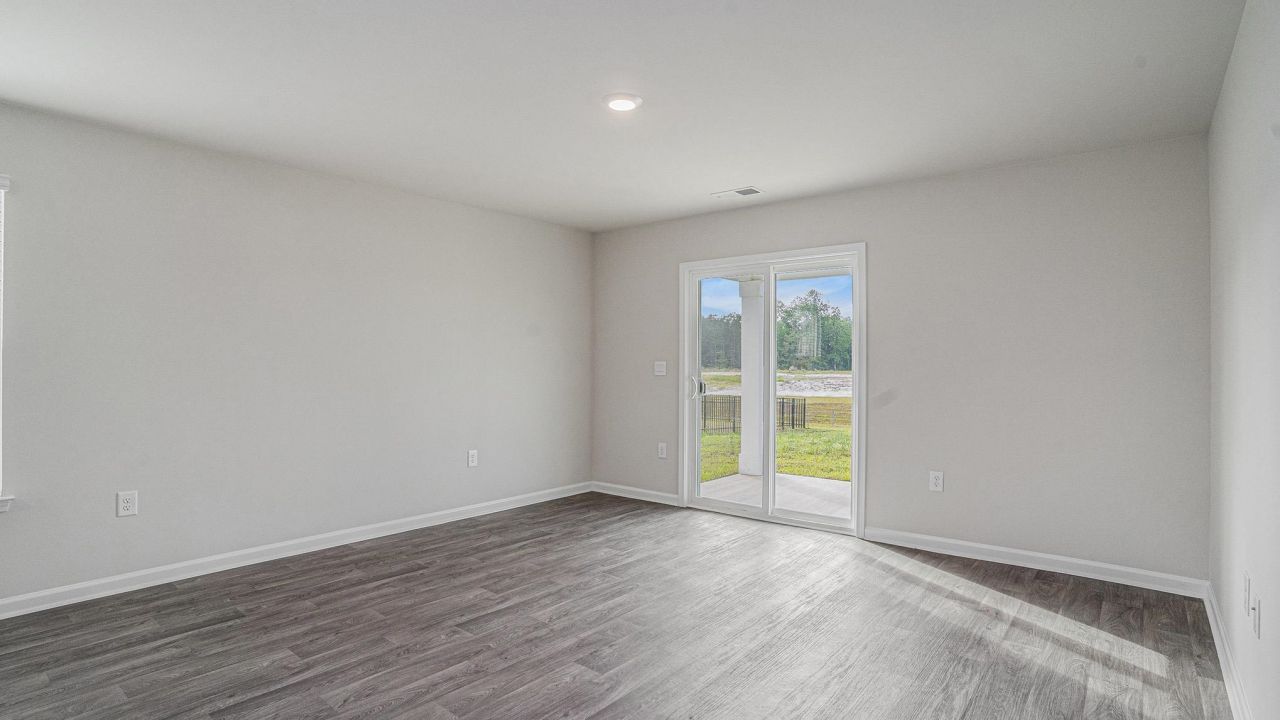 480 Acosta Circle  Photo 9