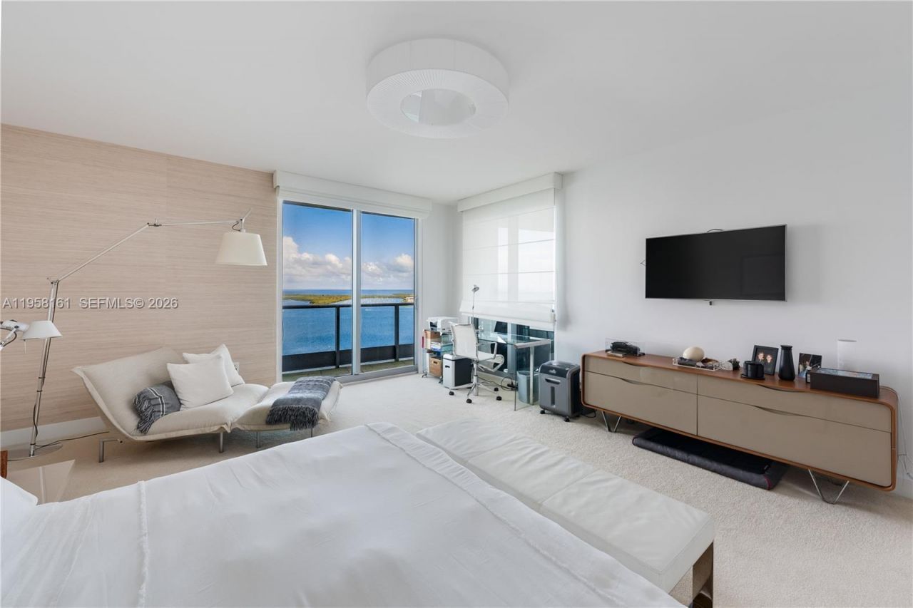 1331 Brickell Bay Dr , Unit 3311, Miami, FL 33131 Photo