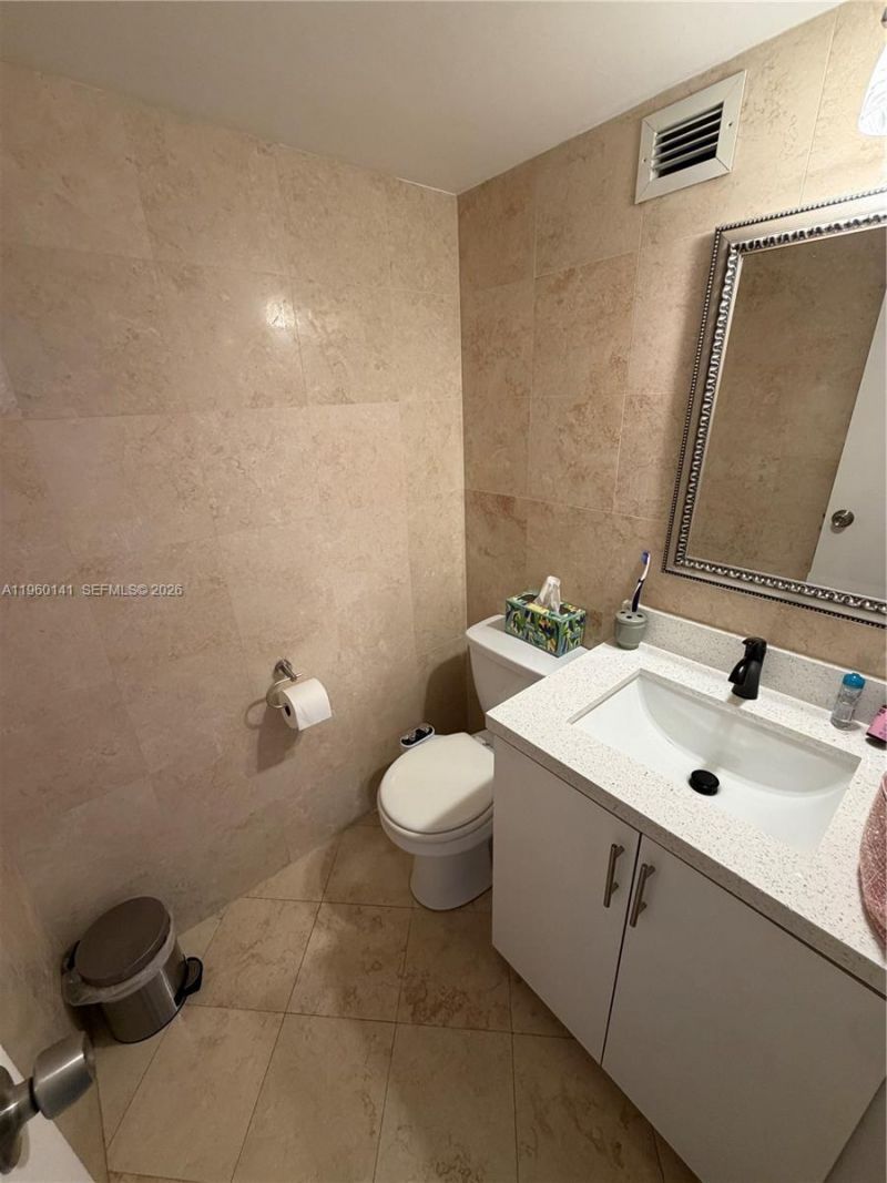 701 Three Islands Blvd, Unit 201, Hallandale Beach, FL 33009 Photo
