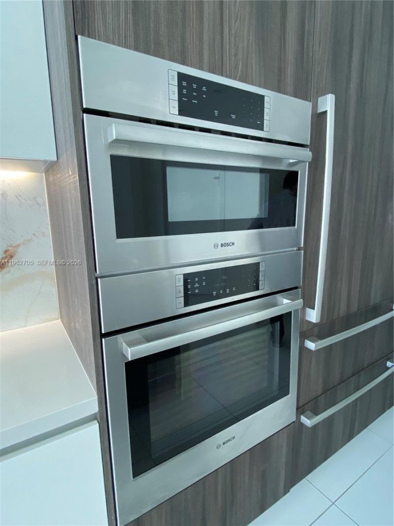 851 NE 1st Ave, Unit 1508, Miami, FL 33132 Photo