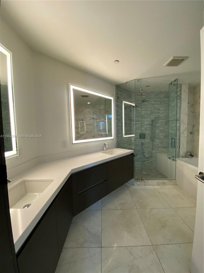 851 NE 1st Ave, Unit 1508, Miami, FL 33132 Photo
