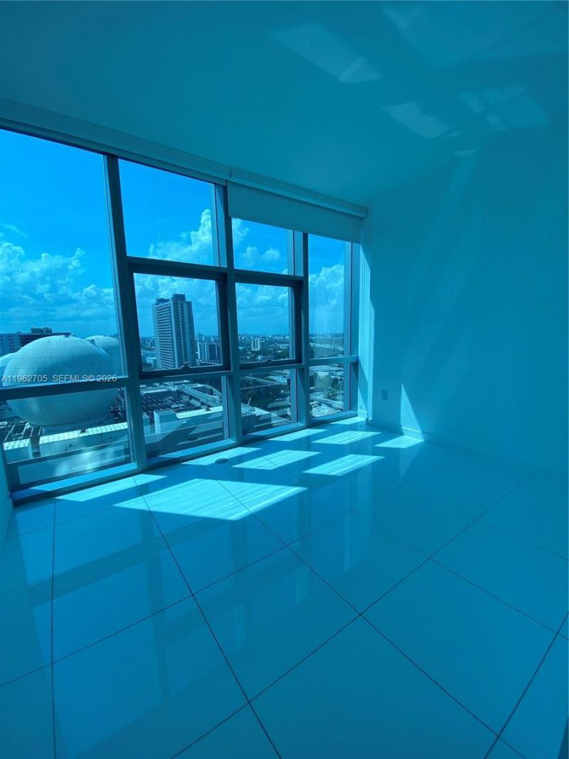 851 NE 1st Ave, Unit 1508, Miami, FL 33132 Photo