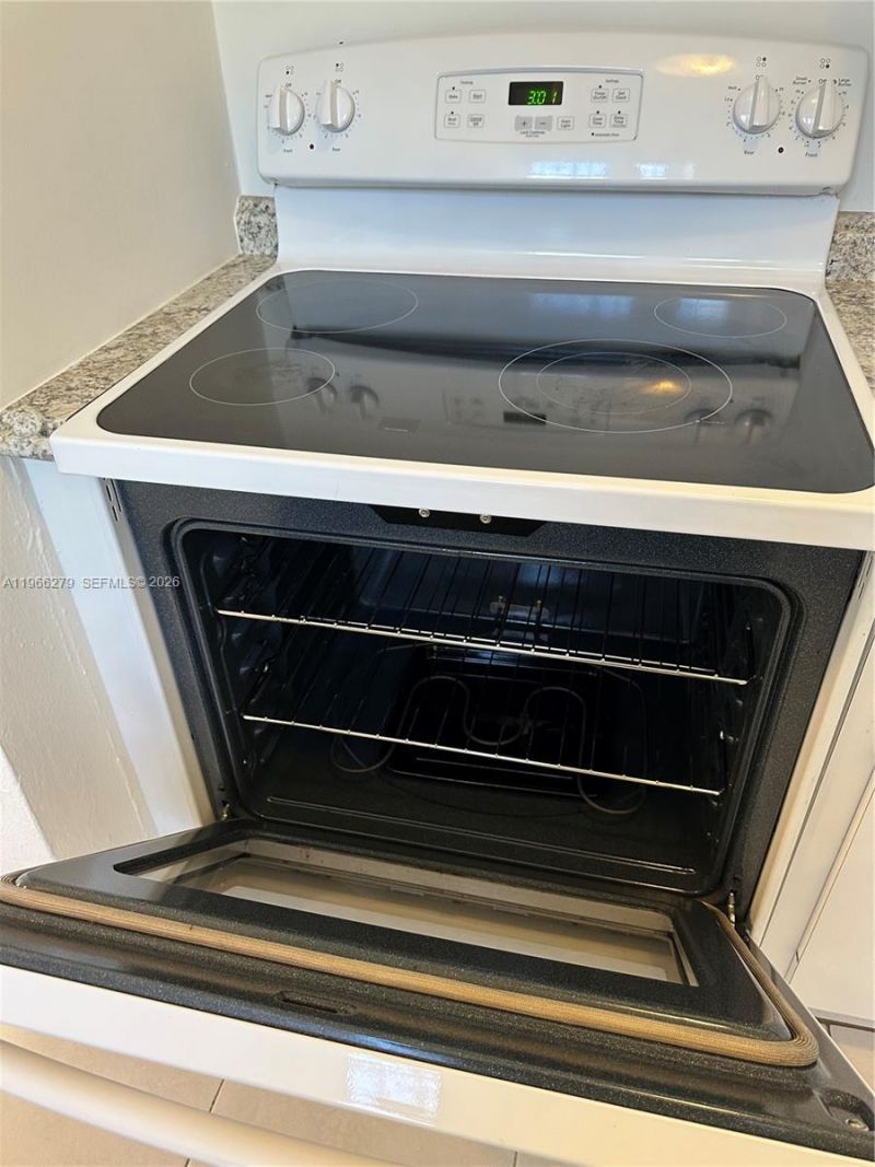 Please Call For Address, Unit REAR House, Miami, FL 33133 Photo