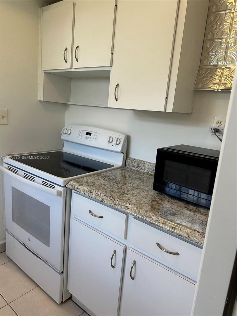 Please Call For Address, Unit REAR House, Miami, FL 33133 Photo