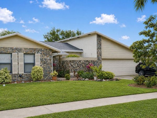 20888 Sugarloaf Ln, Boca Raton, FL 33428