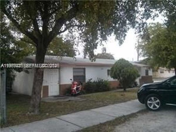 2100 NW 4th St, Pompano Beach, FL 33069