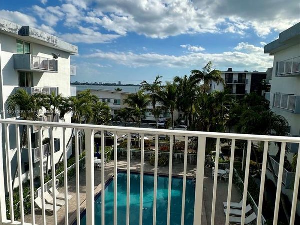 1801 S Treasure Dr, Unit 407, North Bay Village, FL 33141