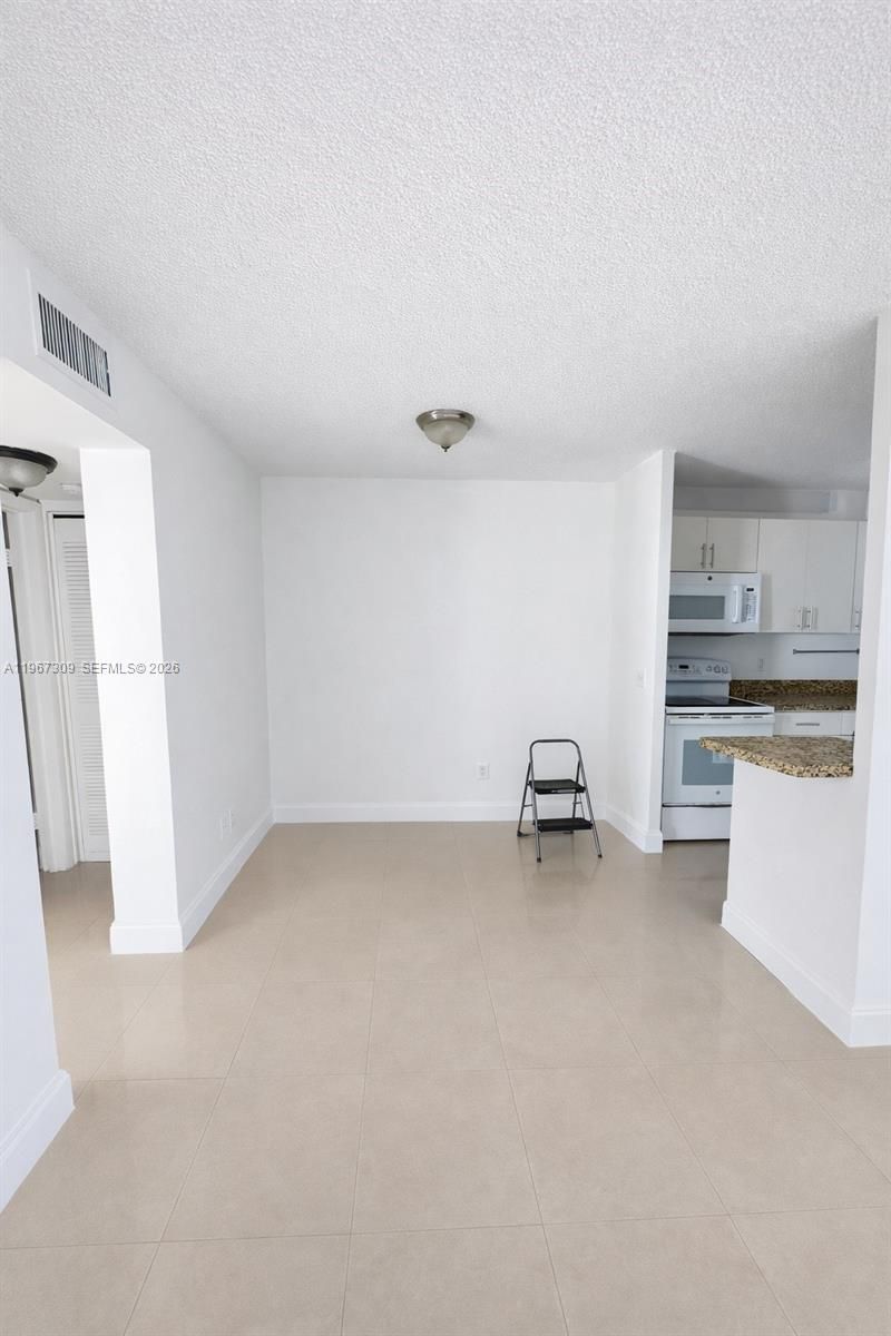 1801 S Treasure Dr, Unit 407, North Bay Village, FL 33141 Photo