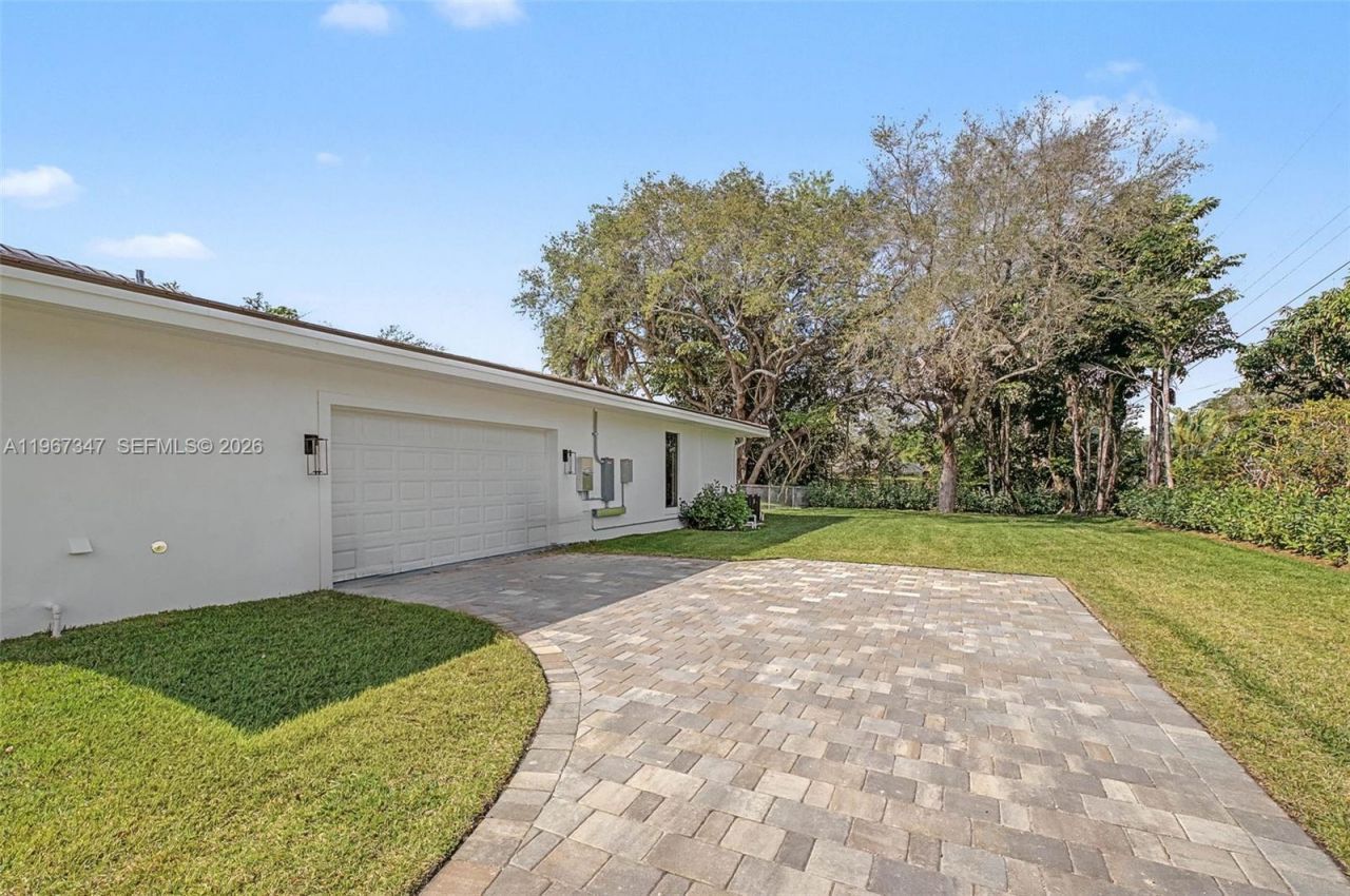12940 SW 73rd Ave, Pinecrest, FL 33156 Photo