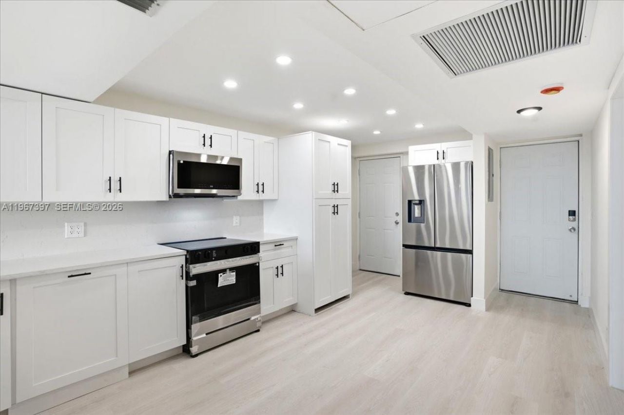 155 Isle Of Venice Dr, Unit 701, Fort Lauderdale, FL 33301 Photo