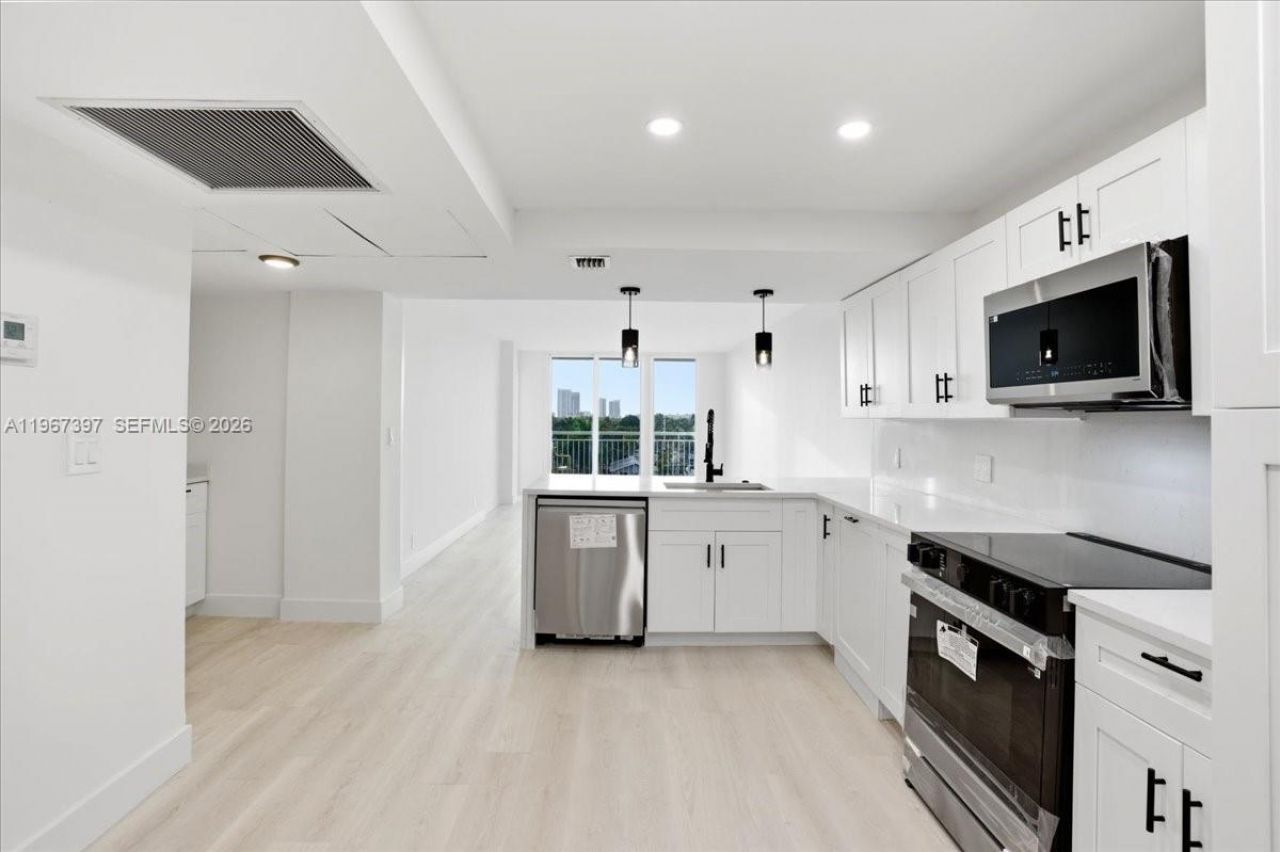 155 Isle Of Venice Dr, Unit 701, Fort Lauderdale, FL 33301 Photo