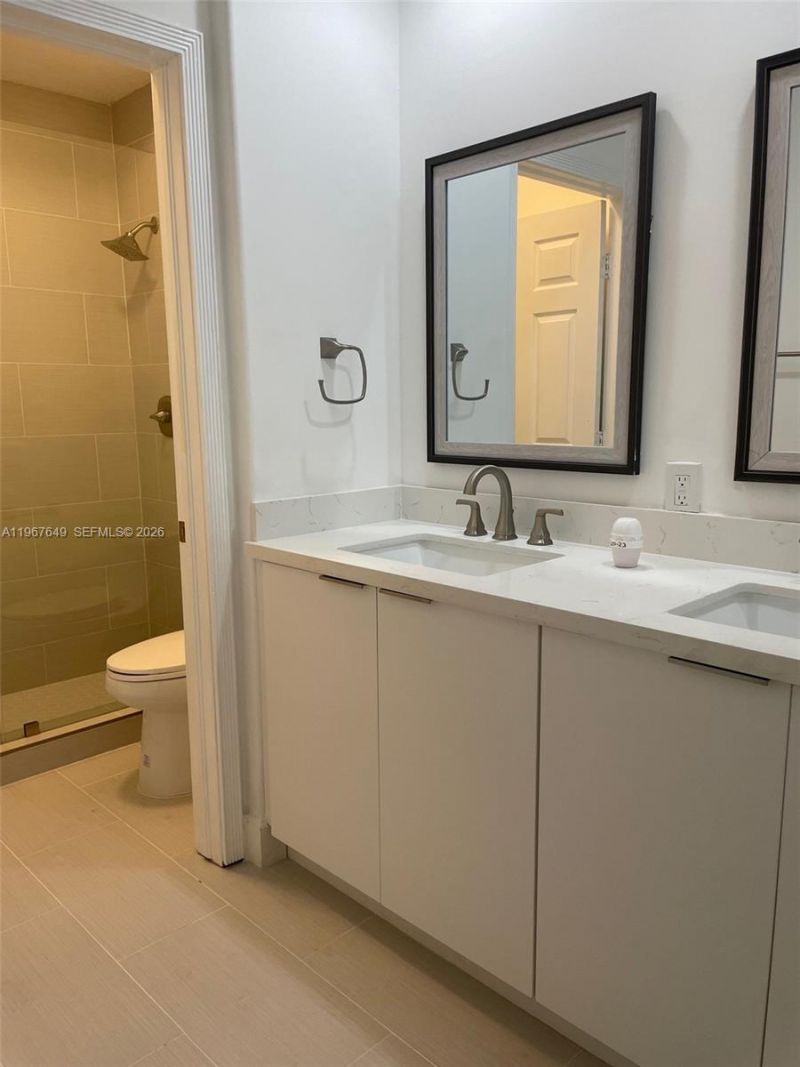 11042 NW 48th Ln , Doral, FL 33178 Photo