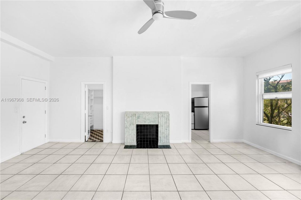 2421 Lake Pancoast Dr, Unit 2C, Miami Beach, FL 33140 Photo