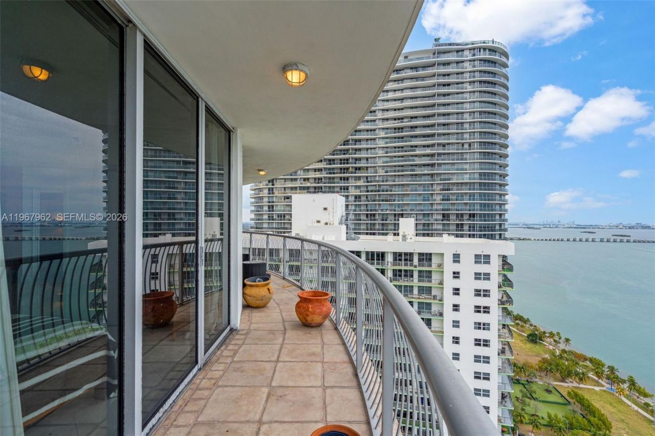 1750 N Bayshore Dr, Unit 3901, Miami, FL 33132 Photo