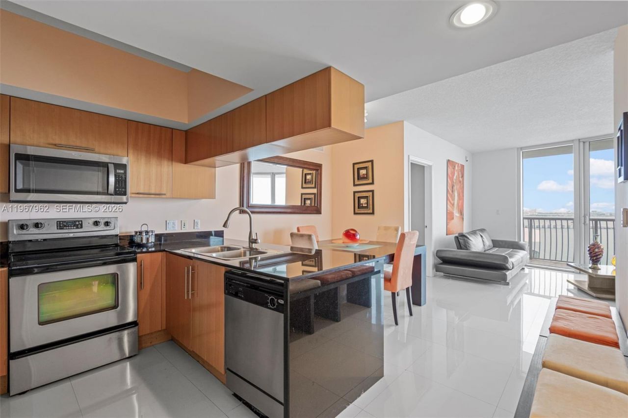 1750 N Bayshore Dr, Unit 3901, Miami, FL 33132 Photo
