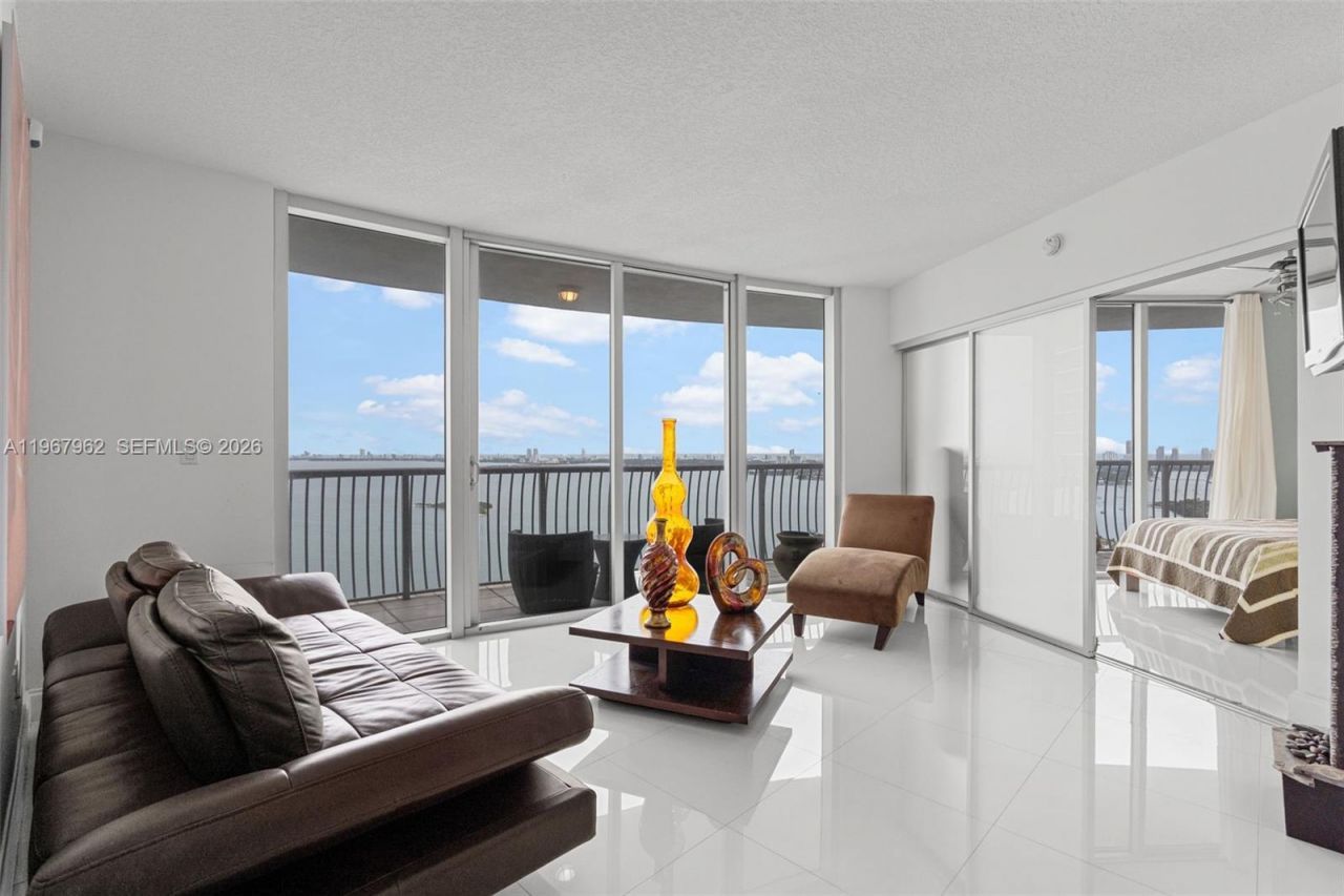 1750 N Bayshore Dr, Unit 3901, Miami, FL 33132 Photo