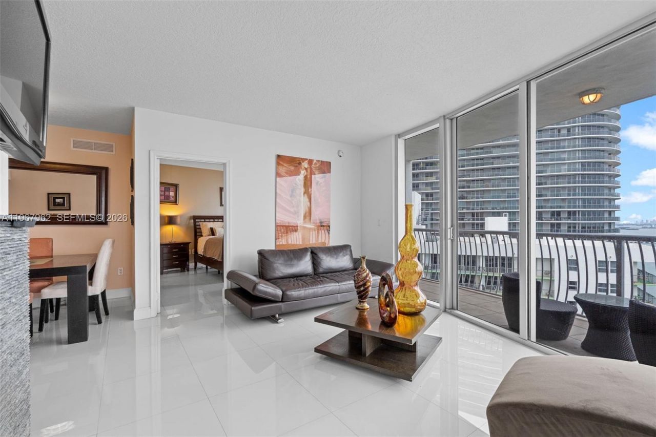 1750 N Bayshore Dr, Unit 3901, Miami, FL 33132 Photo