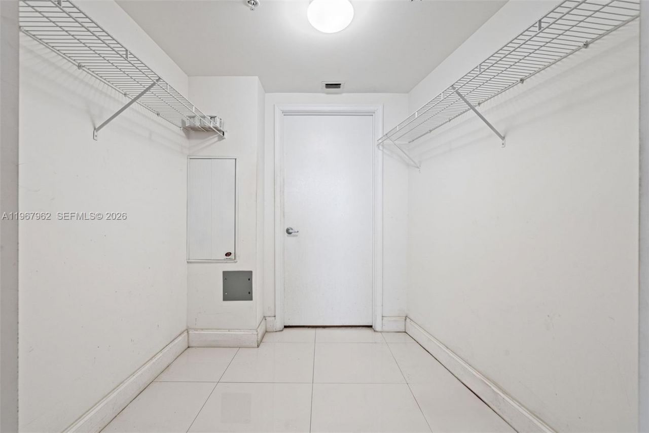 1750 N Bayshore Dr, Unit 3901, Miami, FL 33132 Photo