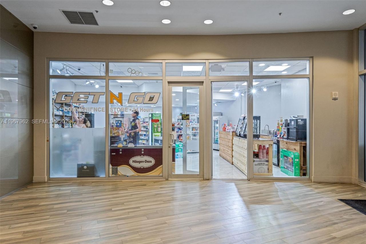 1750 N Bayshore Dr, Unit 3901, Miami, FL 33132 Photo