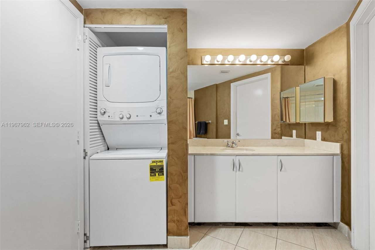 1750 N Bayshore Dr, Unit 3901, Miami, FL 33132 Photo