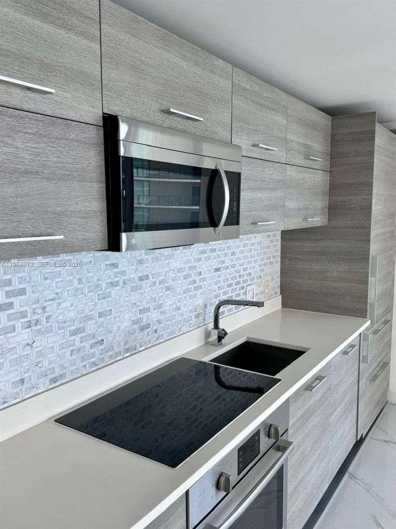 650 NE 32nd St, Unit 2507, Miami, FL 33137 Photo