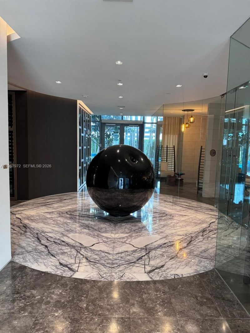 650 NE 32nd St, Unit 2507, Miami, FL 33137 Photo