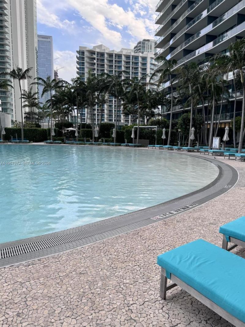 650 NE 32nd St, Unit 2507, Miami, FL 33137 Photo