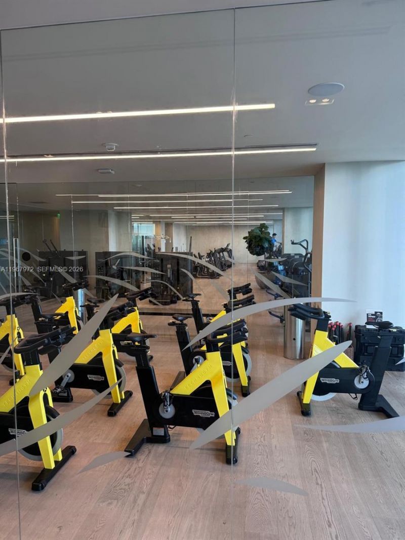 650 NE 32nd St, Unit 2507, Miami, FL 33137 Photo