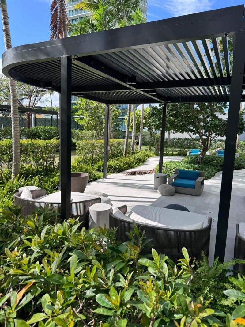 650 NE 32nd St, Unit 2507, Miami, FL 33137 Photo